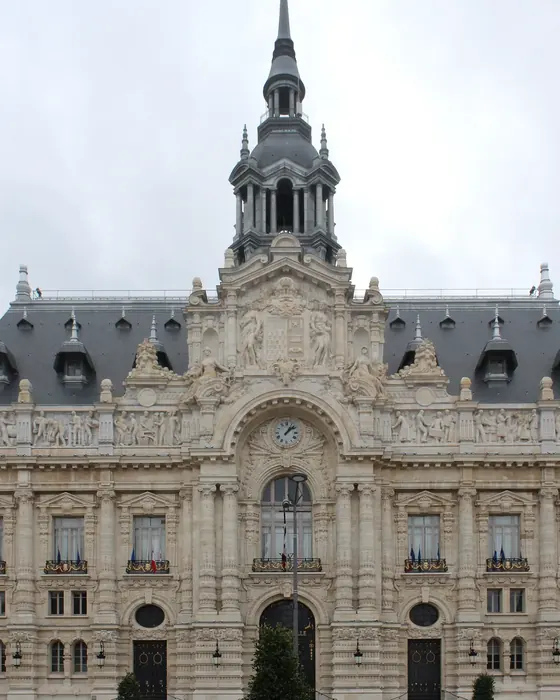 Hôtel de ville de Roubaix, façade néo-Renaissance en pierre