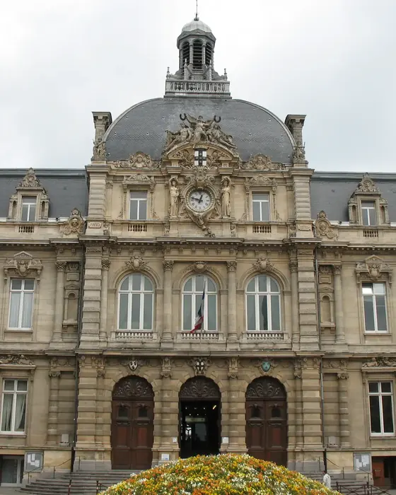 Hôtel de ville de Tourcoing, façade avec campanile